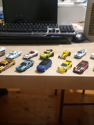 Lot of 16 toy cars from various brands