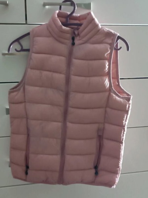 Girls' sleeveless jacket size 12 years like new, pink