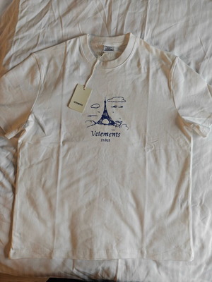 Vetements T-shirt new, size M, white