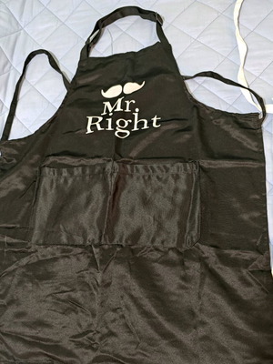 Mr Right - Mrs Always Right kitchen aprons pair new