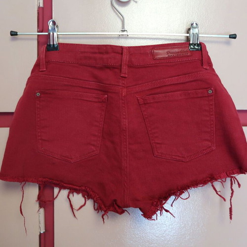 Zara denim shorts burgundy, S, like new with embroidered details