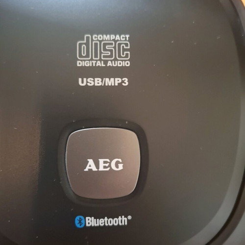 Portable Radio CD like new with Bluetooth and mp3