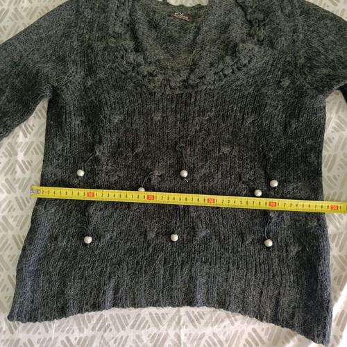 Women's blouse like new, size M, gray