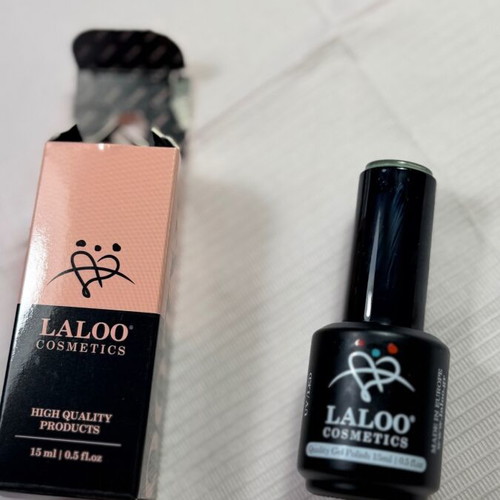 Laloo semi-permanent green oil color nails green color gel polish like new