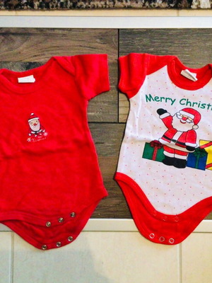 Christmas baby bodysuits short-sleeve used, 6 months