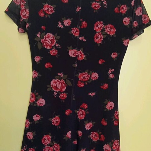 Stradivarius short dress semi-transparent with lining like new, black and red