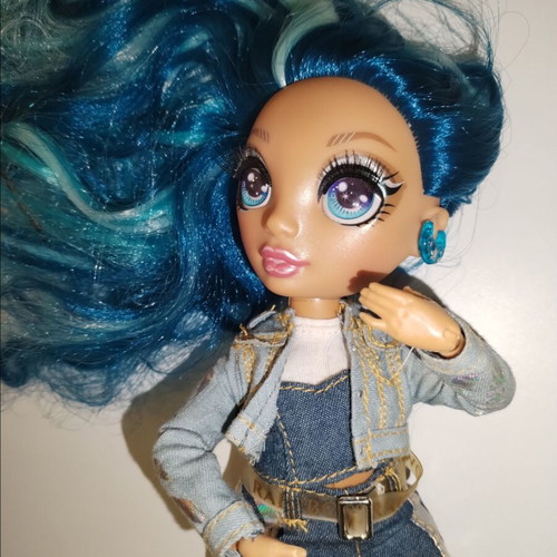 Rainbow High Skyler doll like new