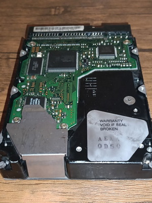 Quantum 6.4GB IDE hard drive used, vintage 5400 RPM 512KB cache