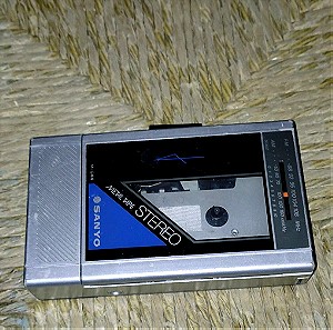 Sanyo M G-44 Walkman