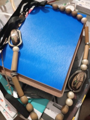 Necklace long with beads