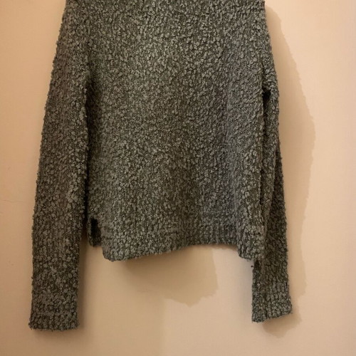 Hollister knitted sweater with silver thread like new, gray silver