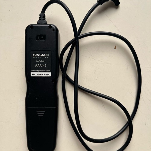 Yongnuo MC-36b Intervalometer like new, digital with 3-pin connection