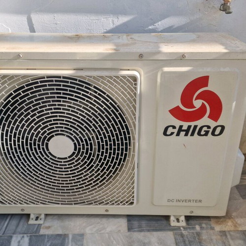 Chigo inverter air conditioner 18,000 btu like new