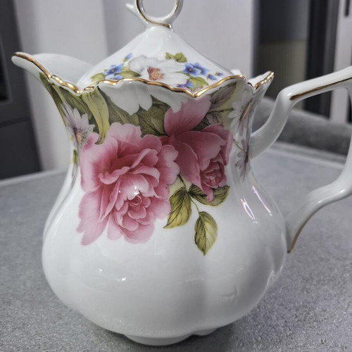 Vintage Limoge Royal Porcelain Teapot with Floral Design and Gold Details 20cm