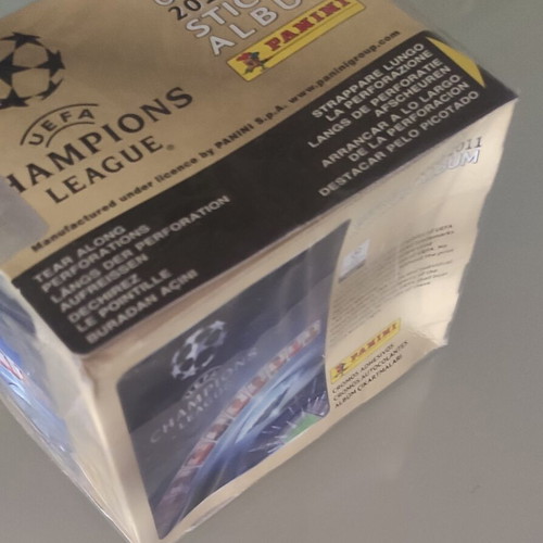 Panini UEFA Champions League 2010-2011 sticker box