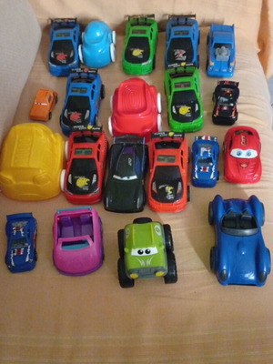 Toy cars like new, set of 20 in various sizes