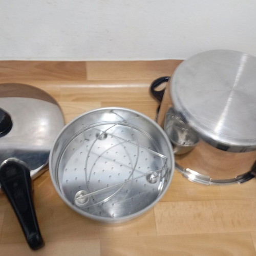Fissliler Pressure Cooker 8 Liter Like New