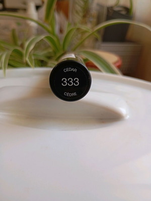 L'Oréal Infaillible Concealer new, can be used as foundation