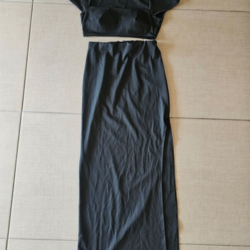 Set K1 onesize with elastic, crop top and skirt with slit, new black