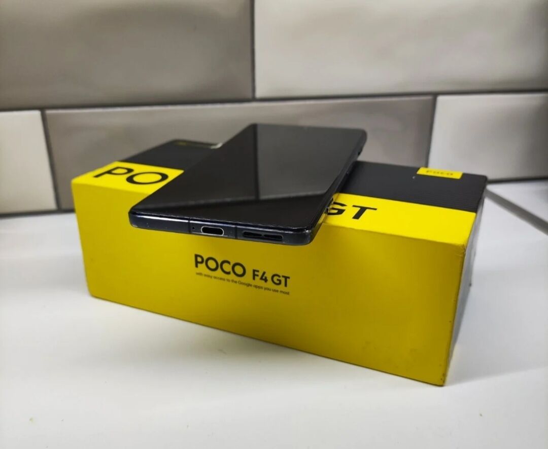 Poco F4 GT 5G used black gaming phone… - € 150,00 - Vendora.cy