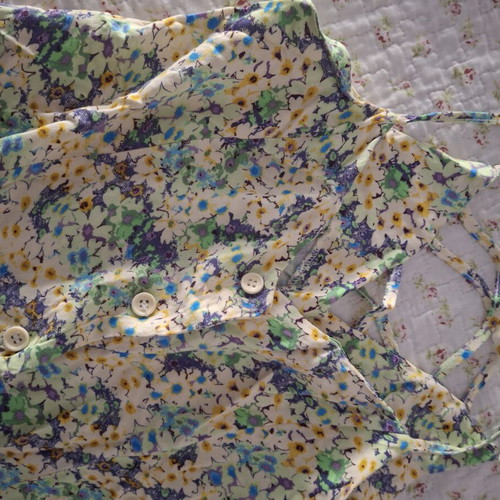 Floral dress like new, cool fabric, size S
