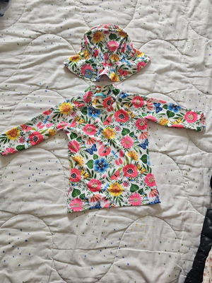 Tortue baby swimsuit with sun protection like new, size 2 years