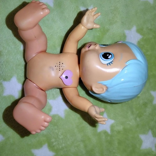 Cry Babies Kristal Gets Sick doll used, interactive with thermometer