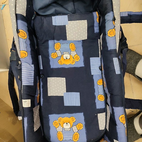 Baby bassinet in excellent condition, barely used