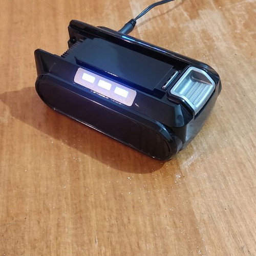 First battery 2.2 Ah 22.2 volt like new without charger