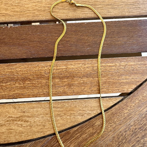 Gold-colored chain new, unisex, does not tarnish in water