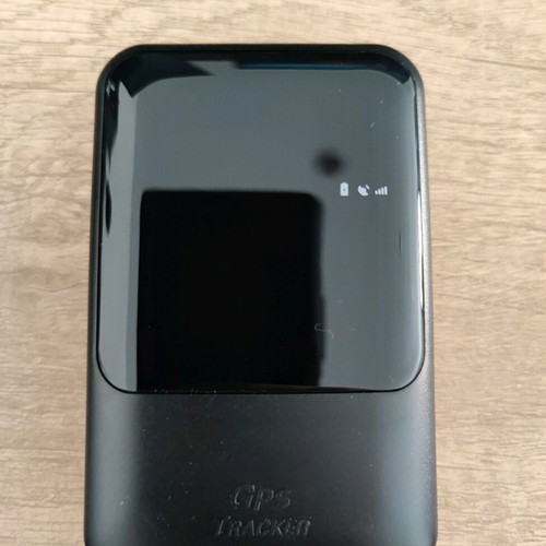 Gps tracker new with real-time location display and strong magnet