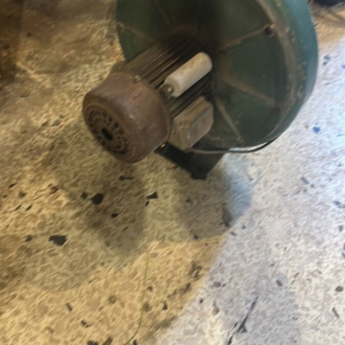 Centrifugal air fan used with built-in electric motor