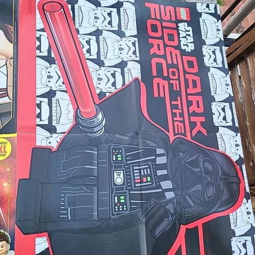 Lego Star Wars card album like new with posters and card template