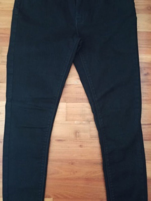 Only Daisy push up black jeans like new, size 28