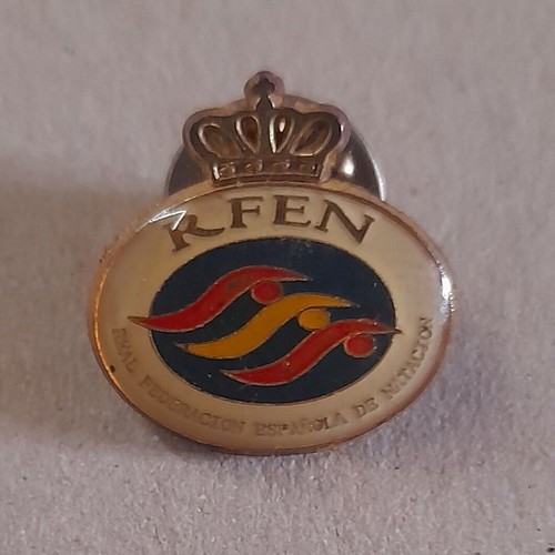 Pin of the Royal Spanish Swimming Federation used