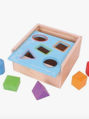 Bigjics shape sorting box wooden, from 12 months