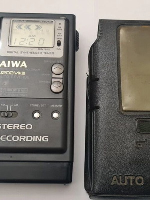 AIWA HS-J202 MKII 2 Walkman radio cassette used