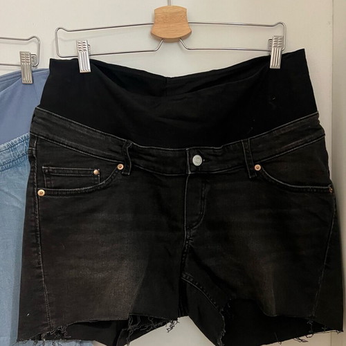H&M maternity clothes set Medium, fabric pants and denim shorts like new