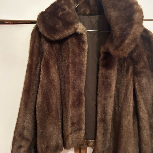 Vintage synthetic Italian fur bolero size 46 like new, brown, AB/SOUL
