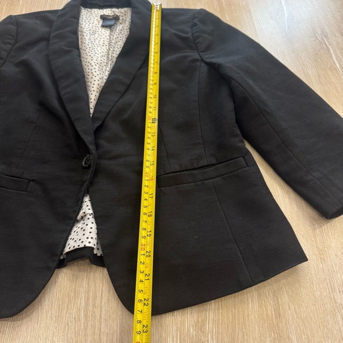 Ann Taylor Petite Women’s Size 10P Black Blazer like new