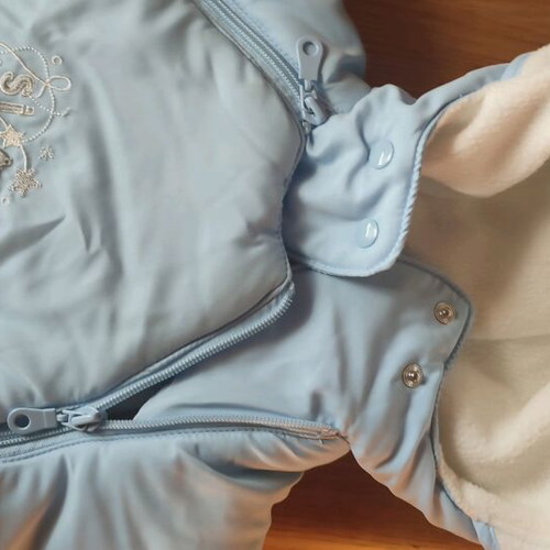 Baby full body coat size 68 like new