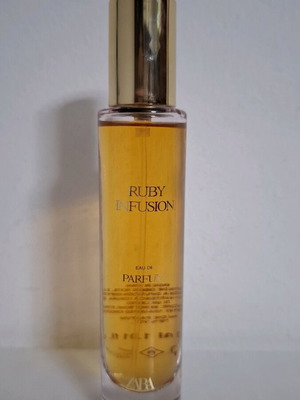 ZARA Ruby Infusion perfume 30ml like new