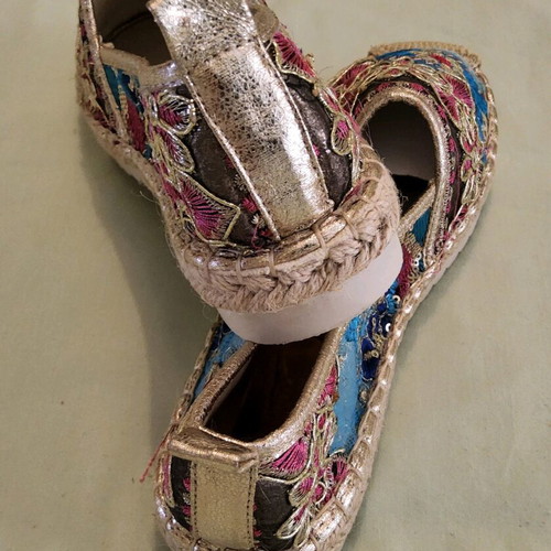Migato women's espadrilles new, multicolor with embroidery, size 37