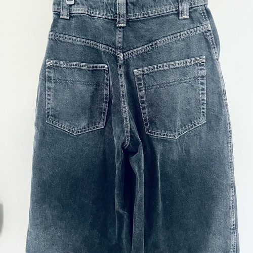 Shorts and t-shirts like new, set of 2 shorts and 3 t-shirts for girls 12-14 years