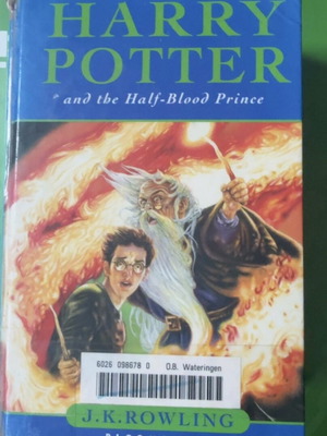Harry Potter and the Half-Blood Prince hardcover First Edition with misprint