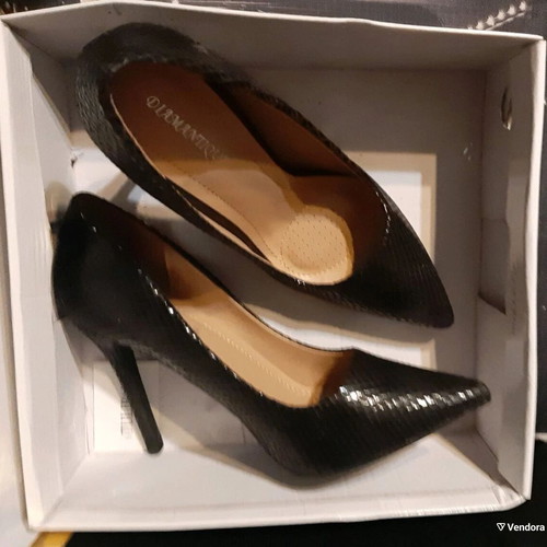 Black high heel shoes like new, size 39, crocodile pattern