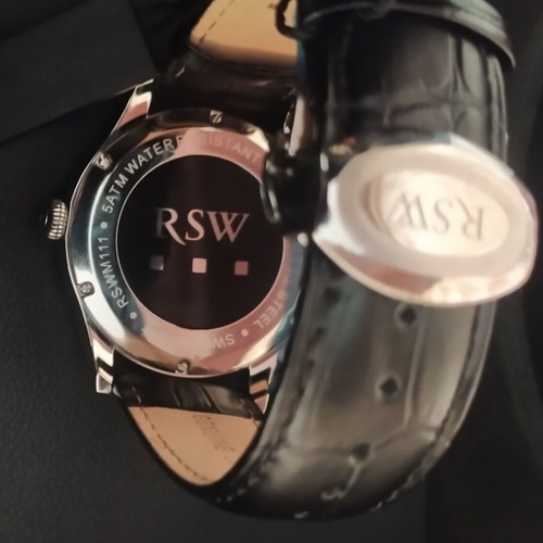 RSW Retro Gate Date Watch Swiss Made new, men's black