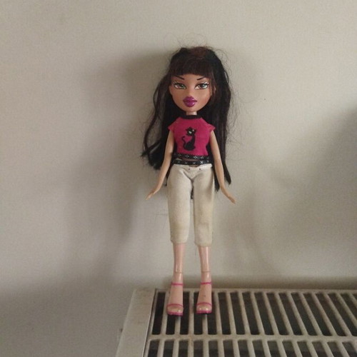 Bratz Funk Out Jade doll 2004 with original clothes