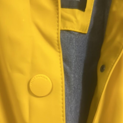 Helly Hansen jacket like new, mustard color, size M