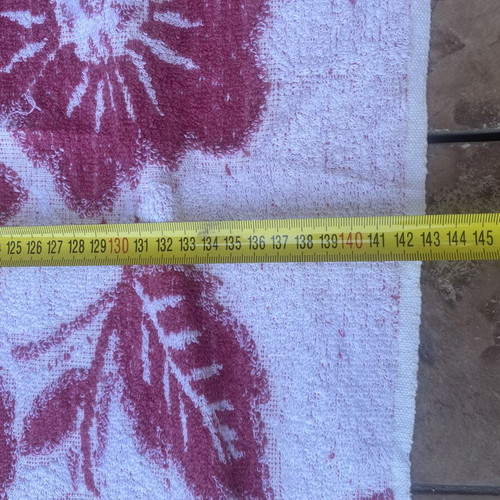 Large beach towel like new 1.85x1.43 m